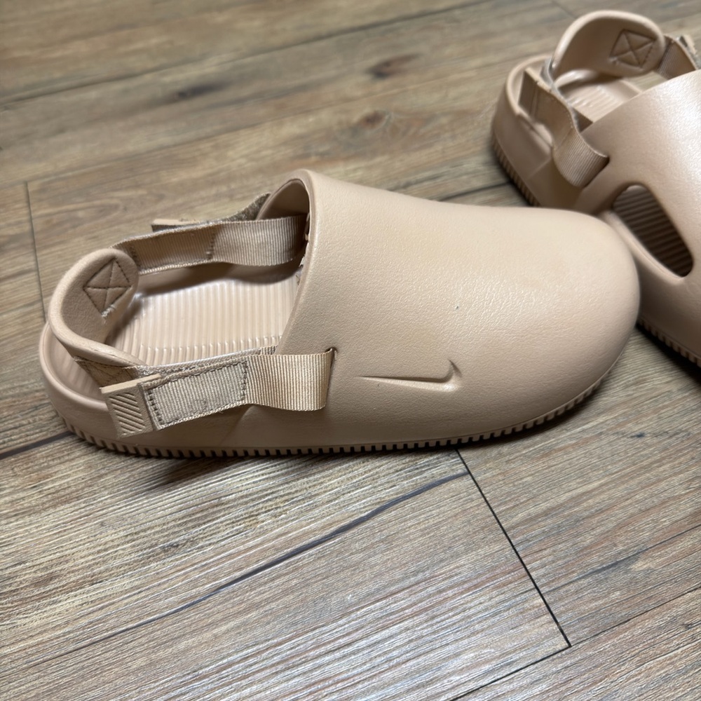 Nike Tan Women's Mules - Picture 3 of 4
